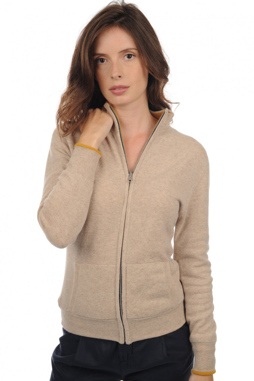 Akemi in kasjmier dames - tijdloos beige / mosterd - Mahogany