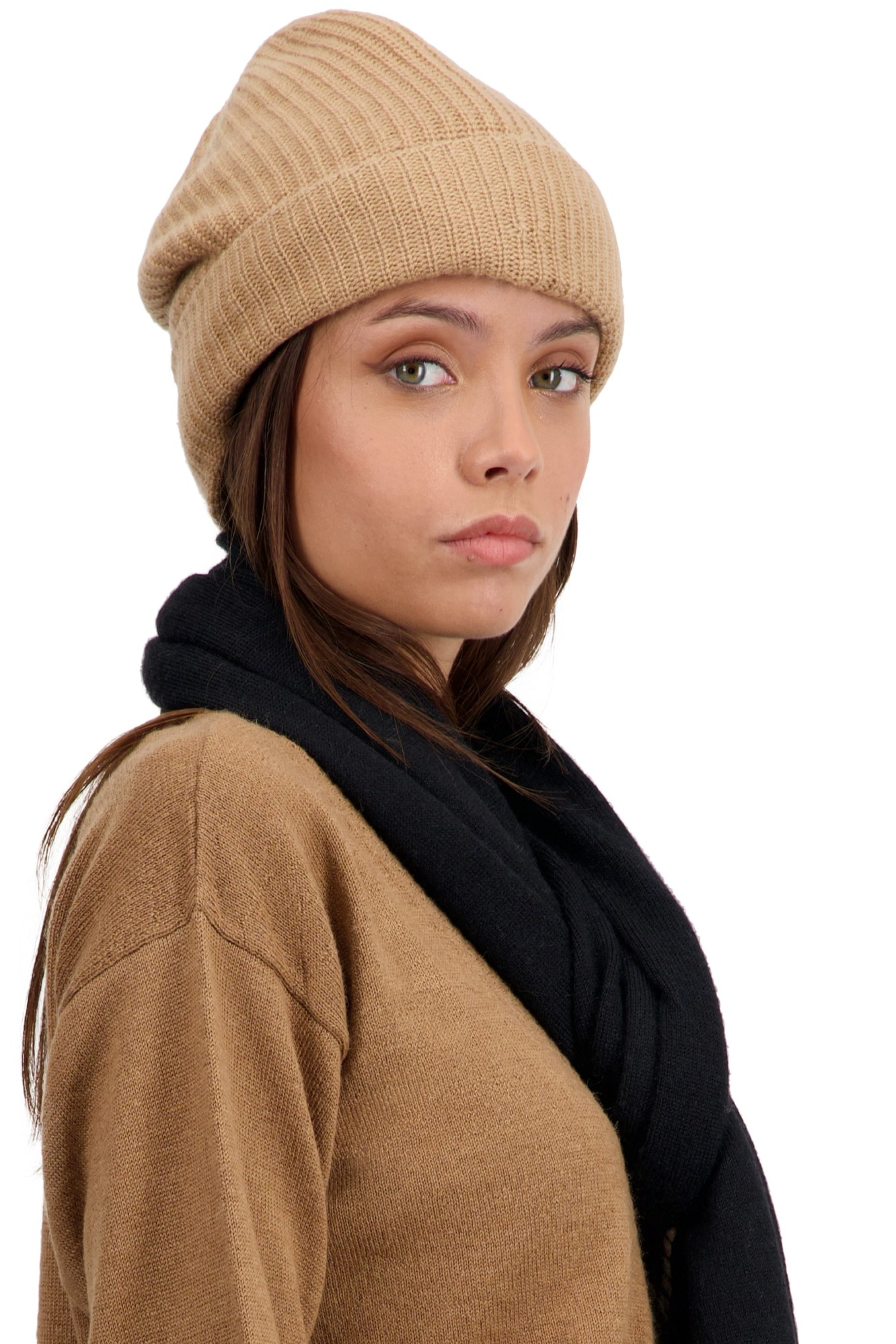 Muts in kasjmier, 100% kasjmier, unisex, grof / 6 draden en meer, normale brei, Mahogany
