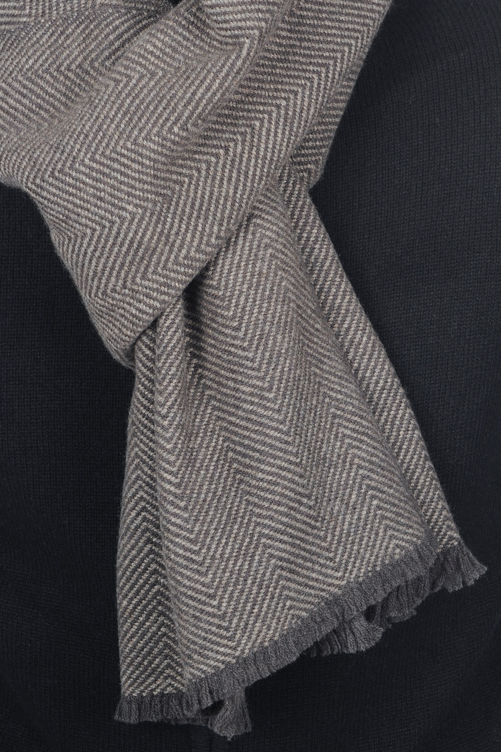 Kasjmier accesoires sjaals orage anthraciet donkergrijs gemeleerd 200 x 35 cm